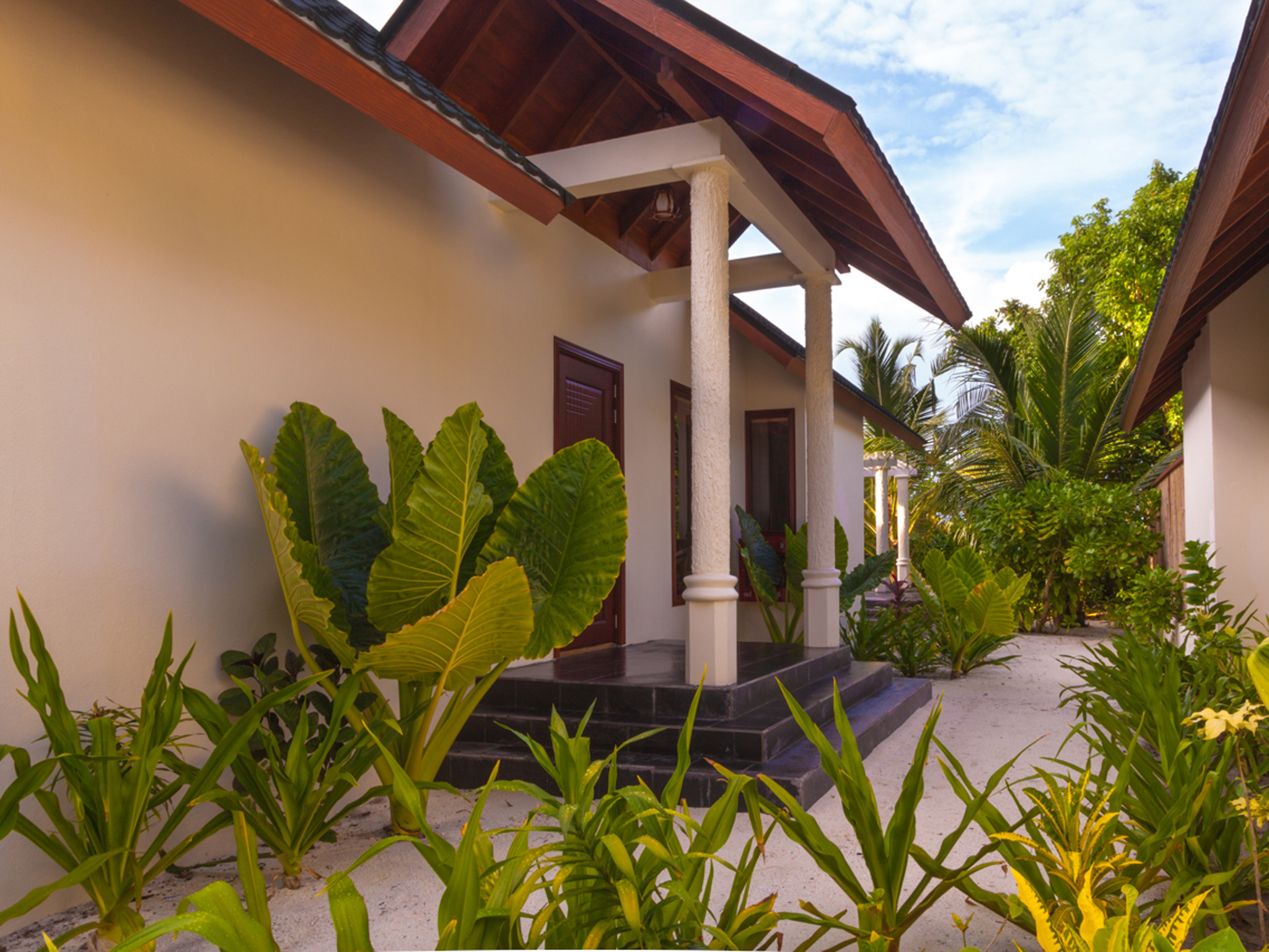 Furaveri Maldives 25