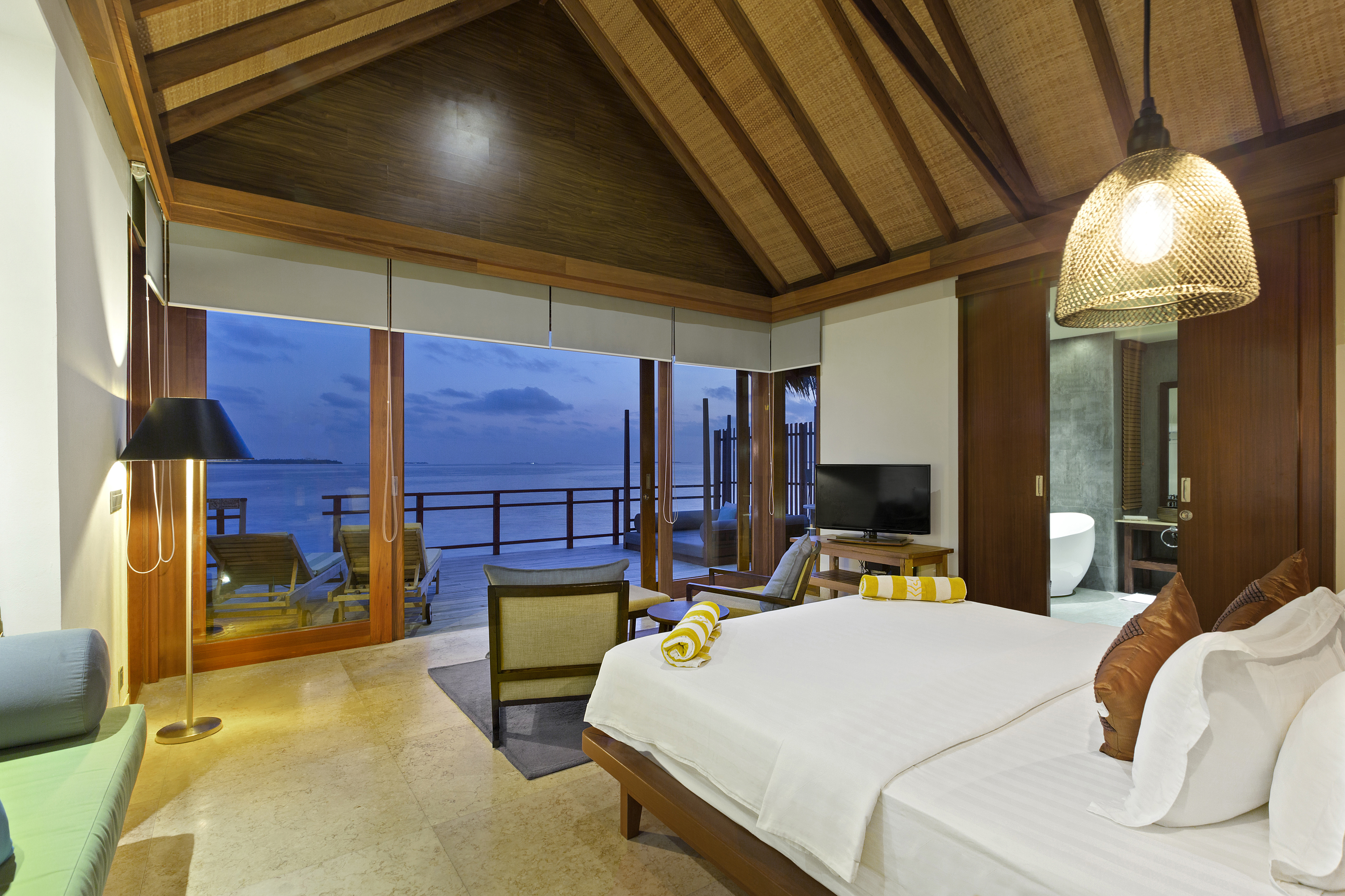 Furaveri Maldives 32