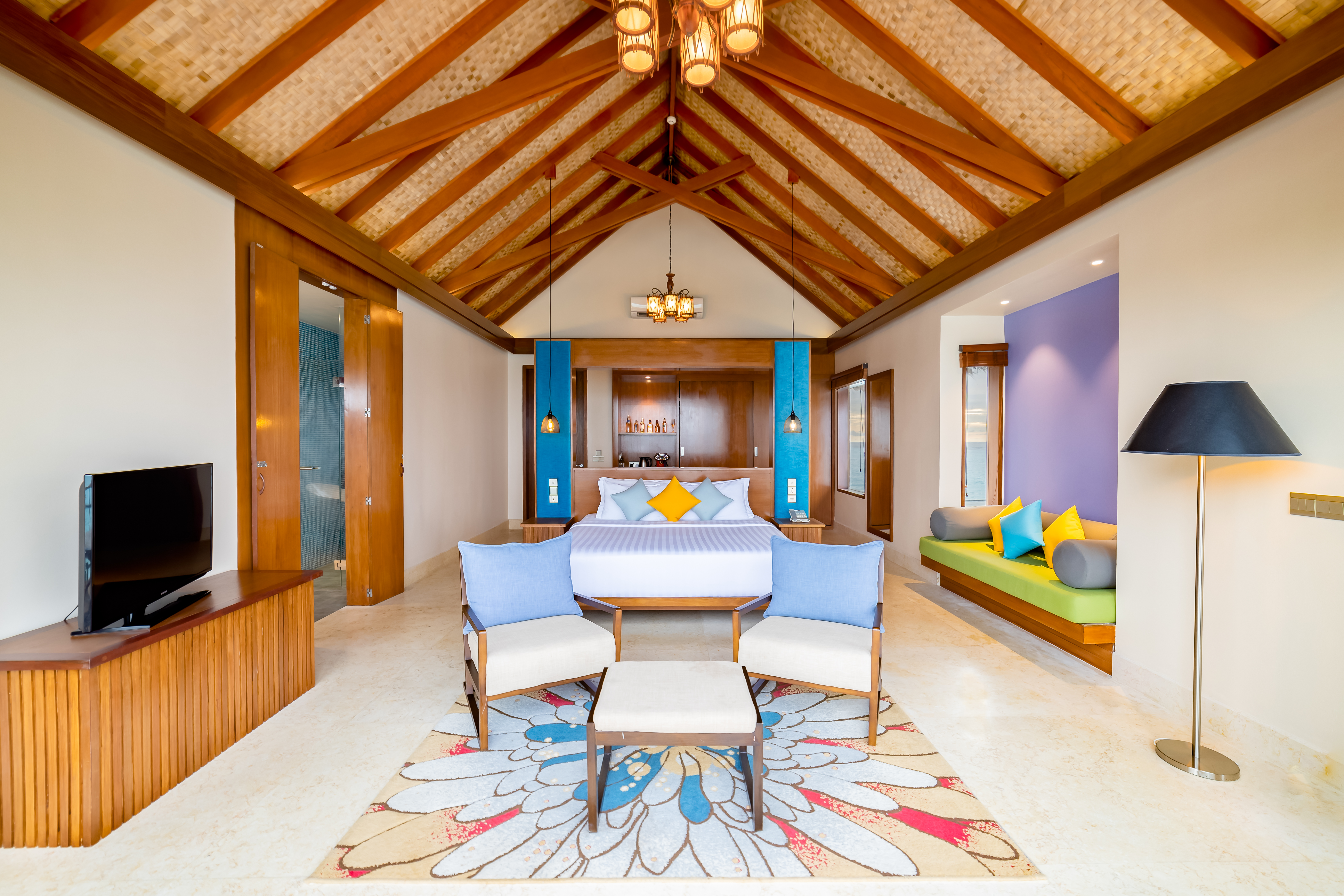 Furaveri Maldives 35