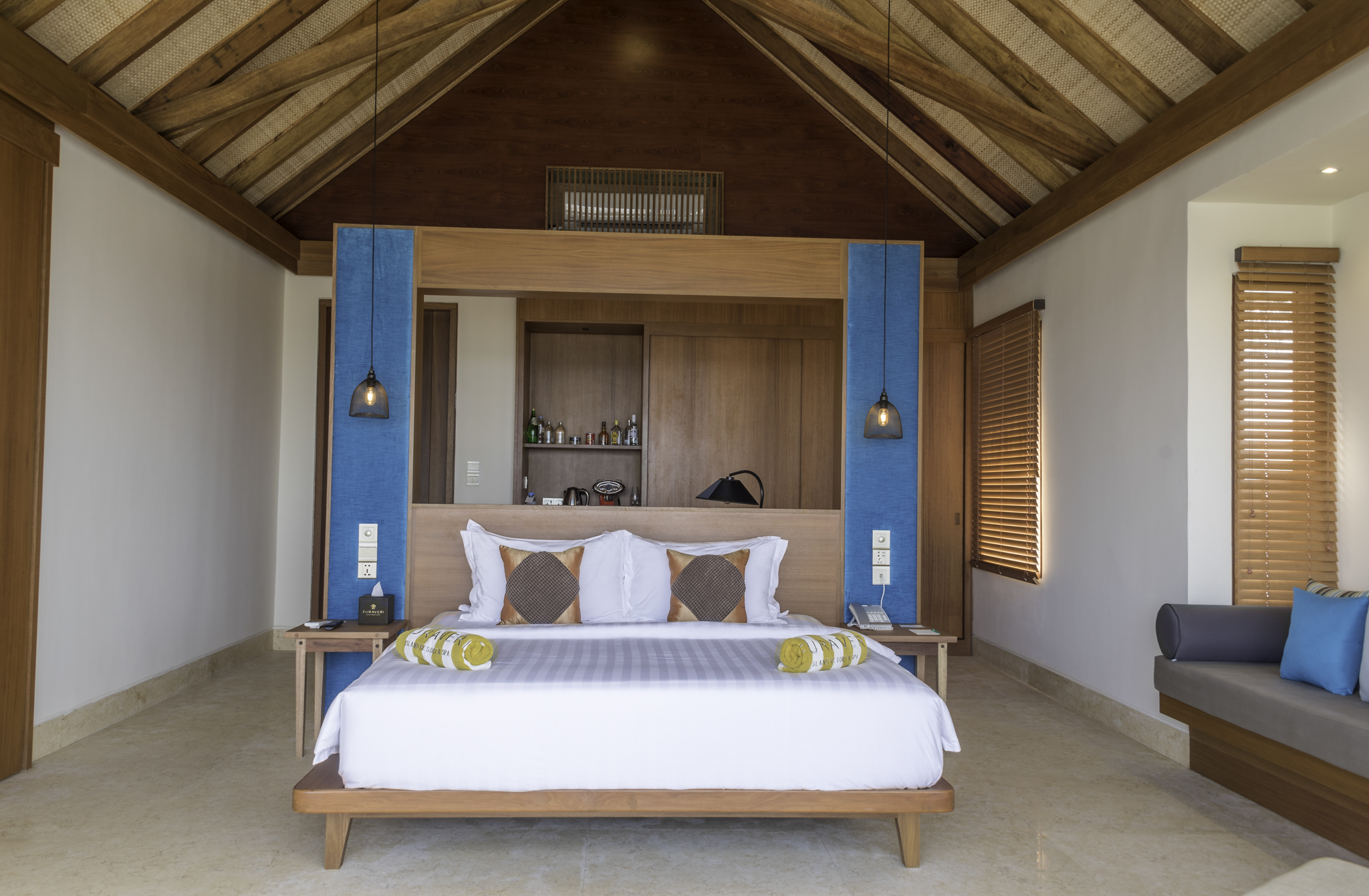 Furaveri Maldives 44