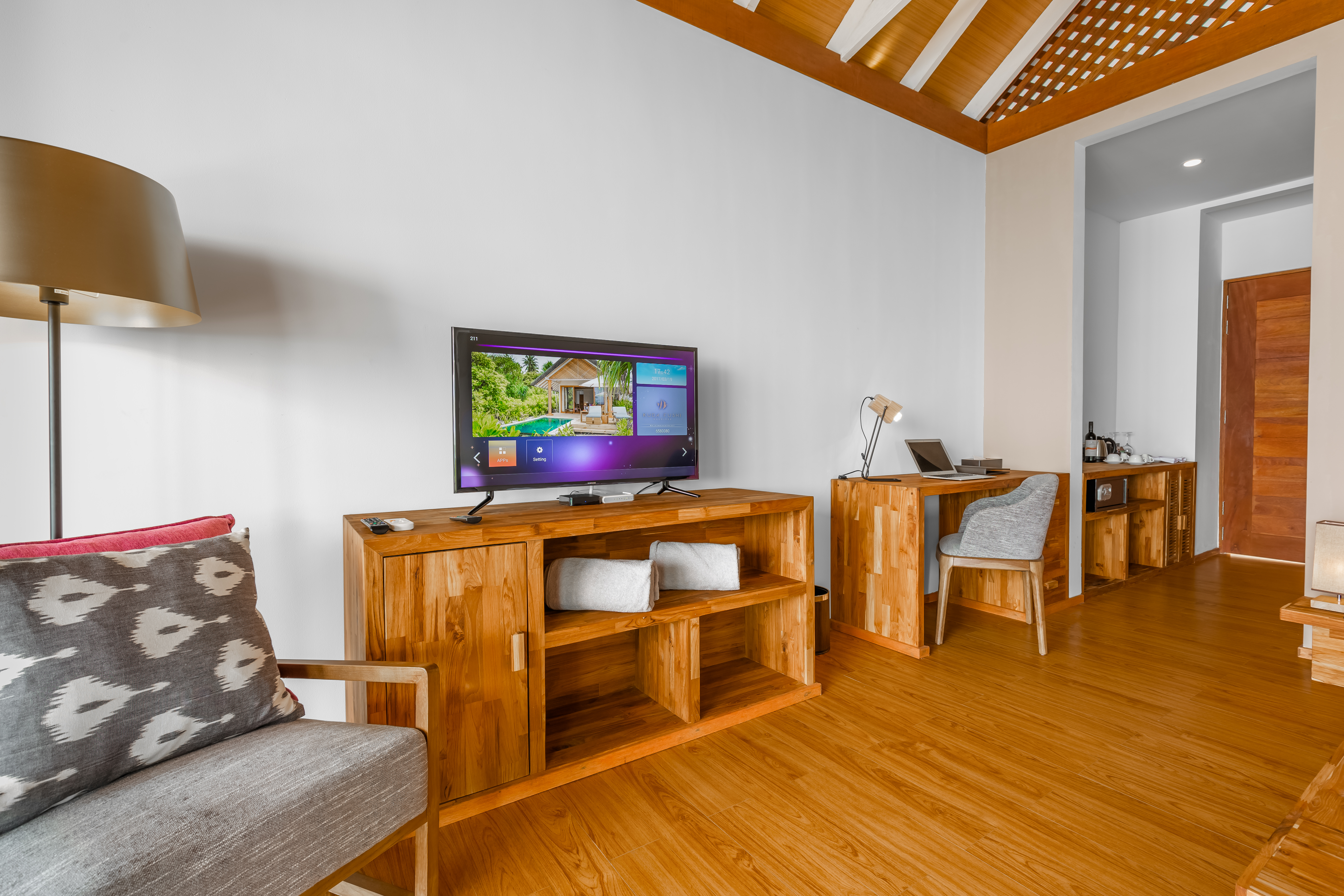 Kudafushi Resort & Spa 29