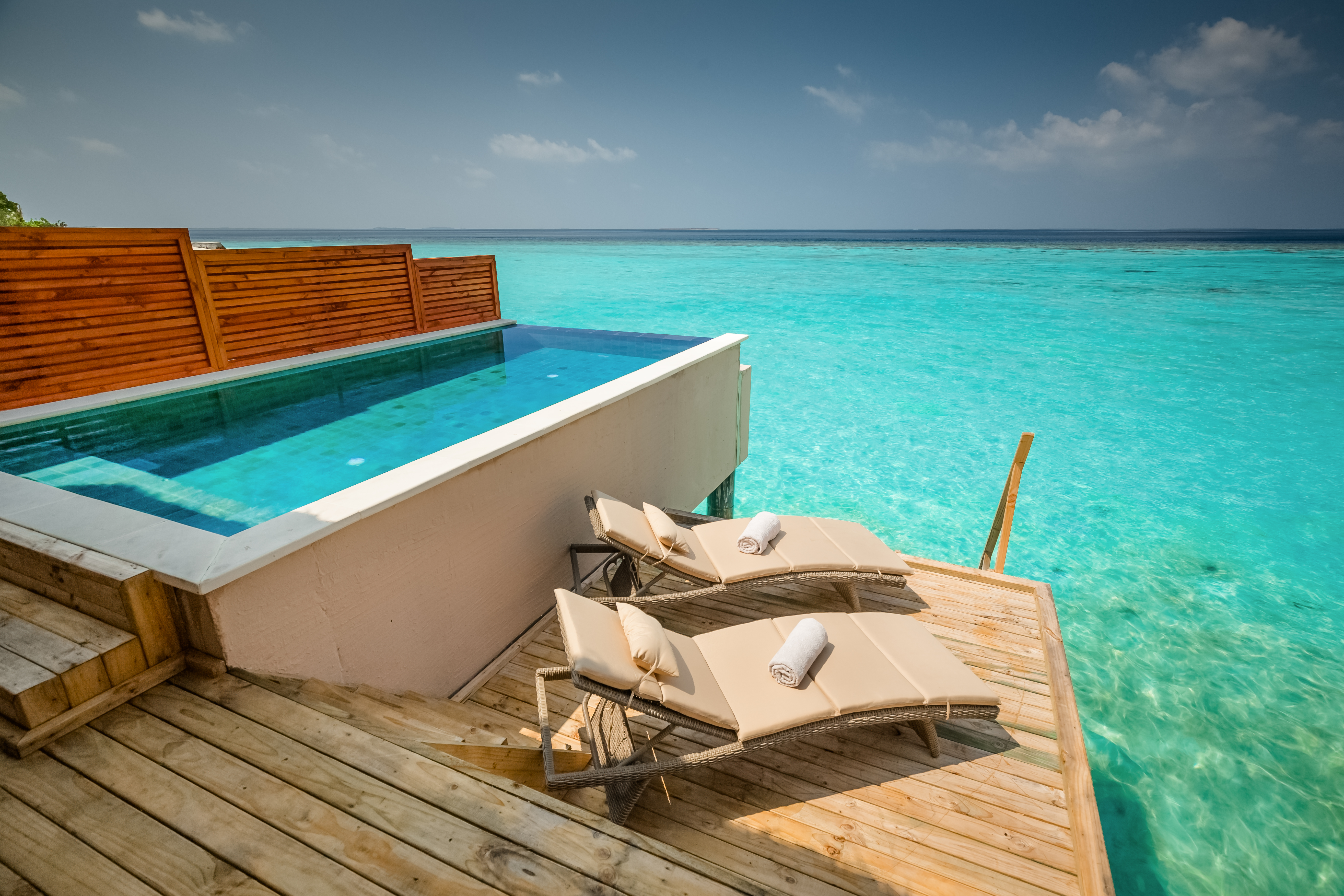 Kudafushi Resort & Spa 16