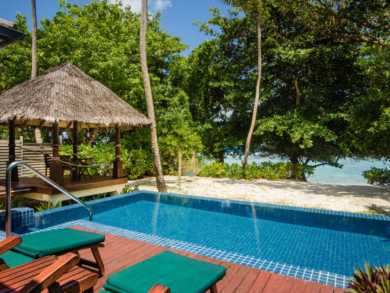 Labriz Silhouette Seychelles 2