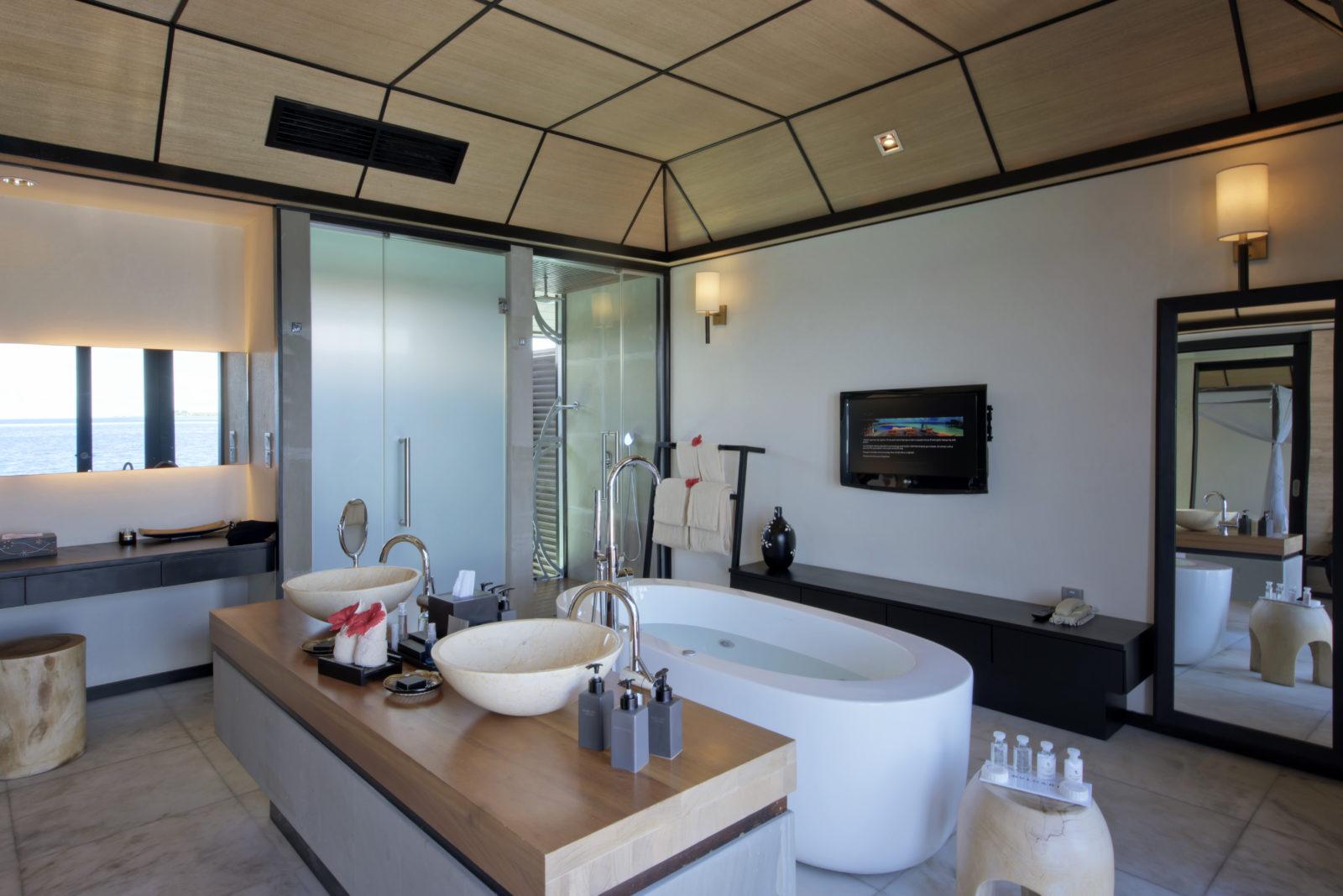 Lily Beach Resort & Spa 24