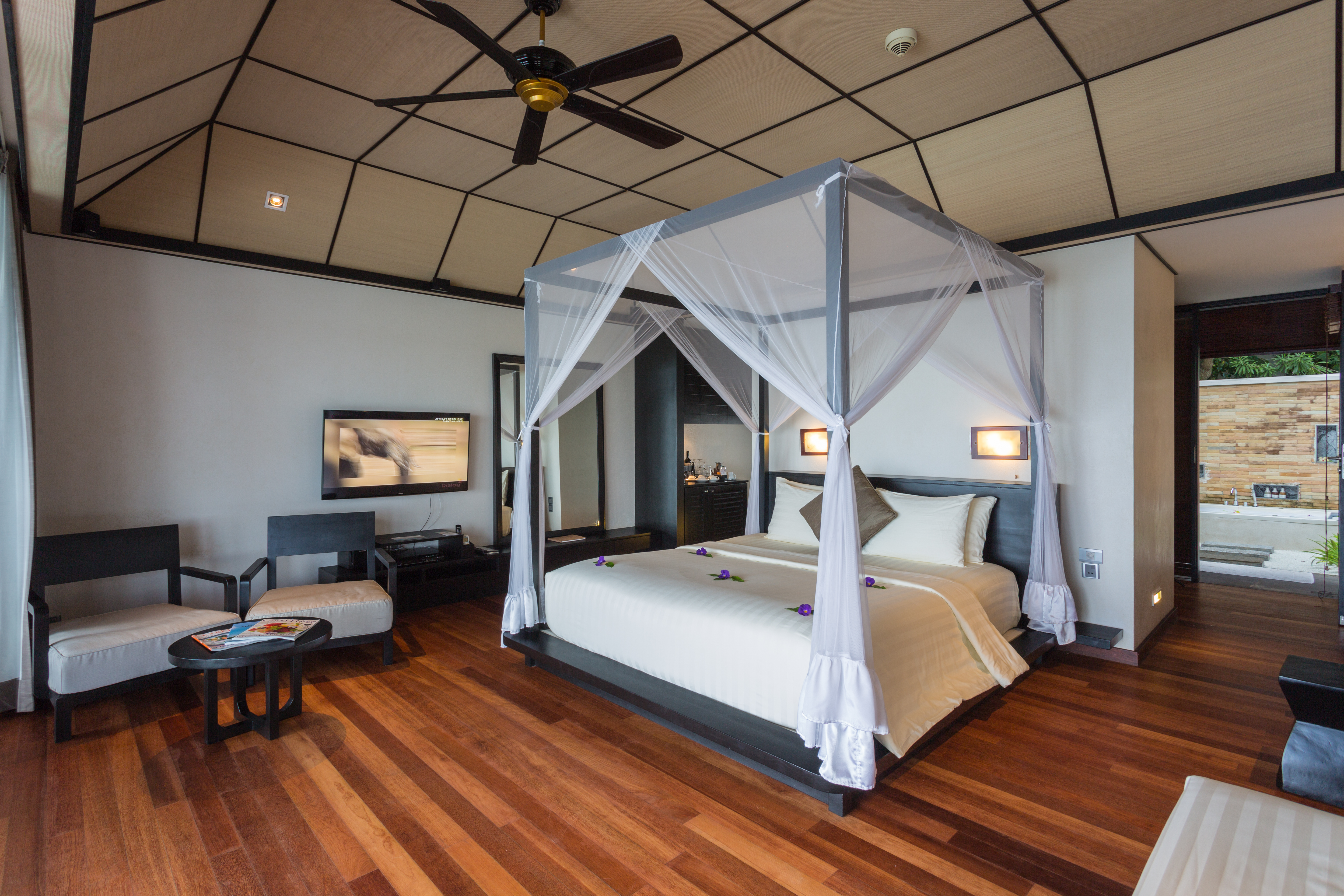 Lily Beach Resort & Spa 35