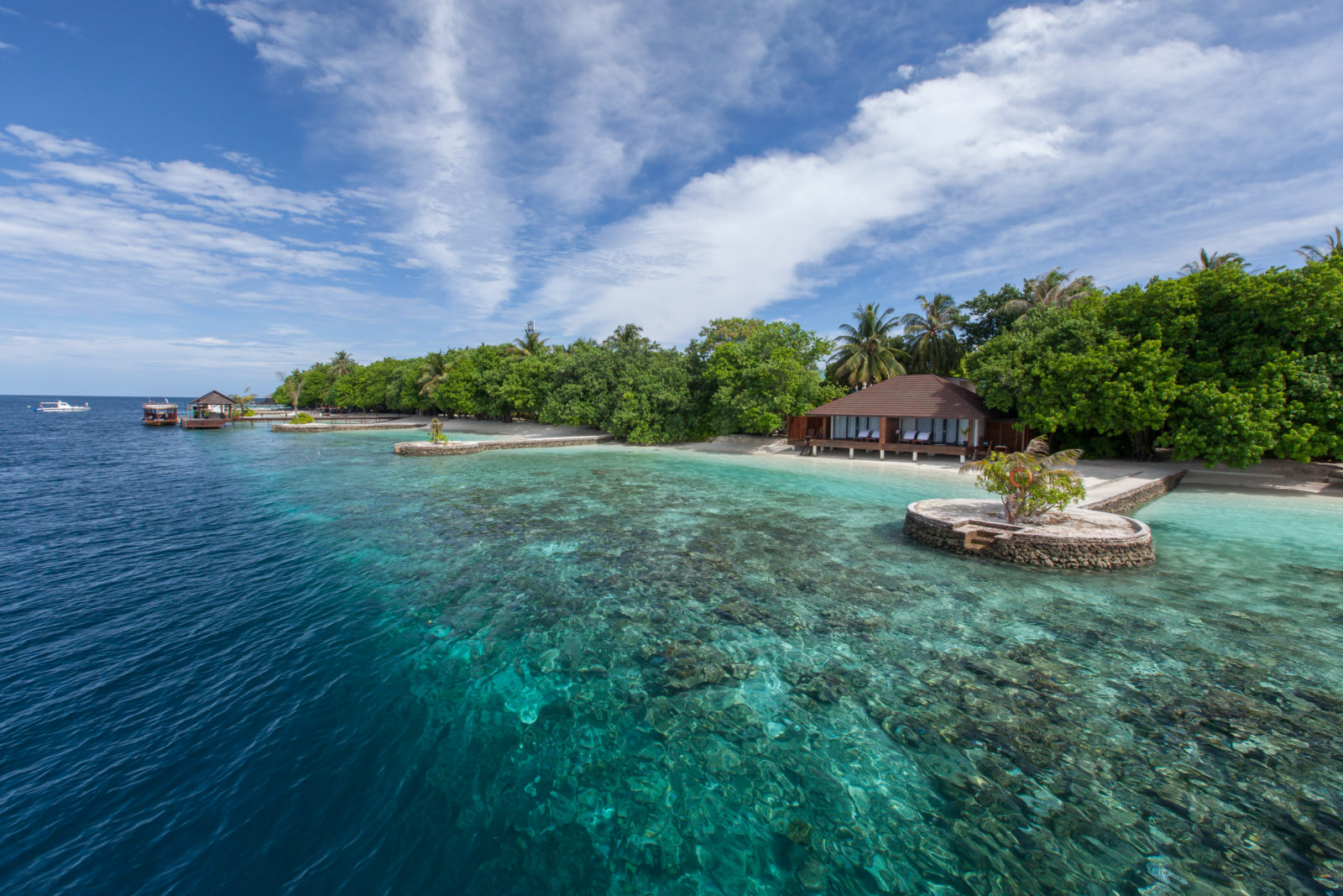 Lily Beach Resort & Spa 44