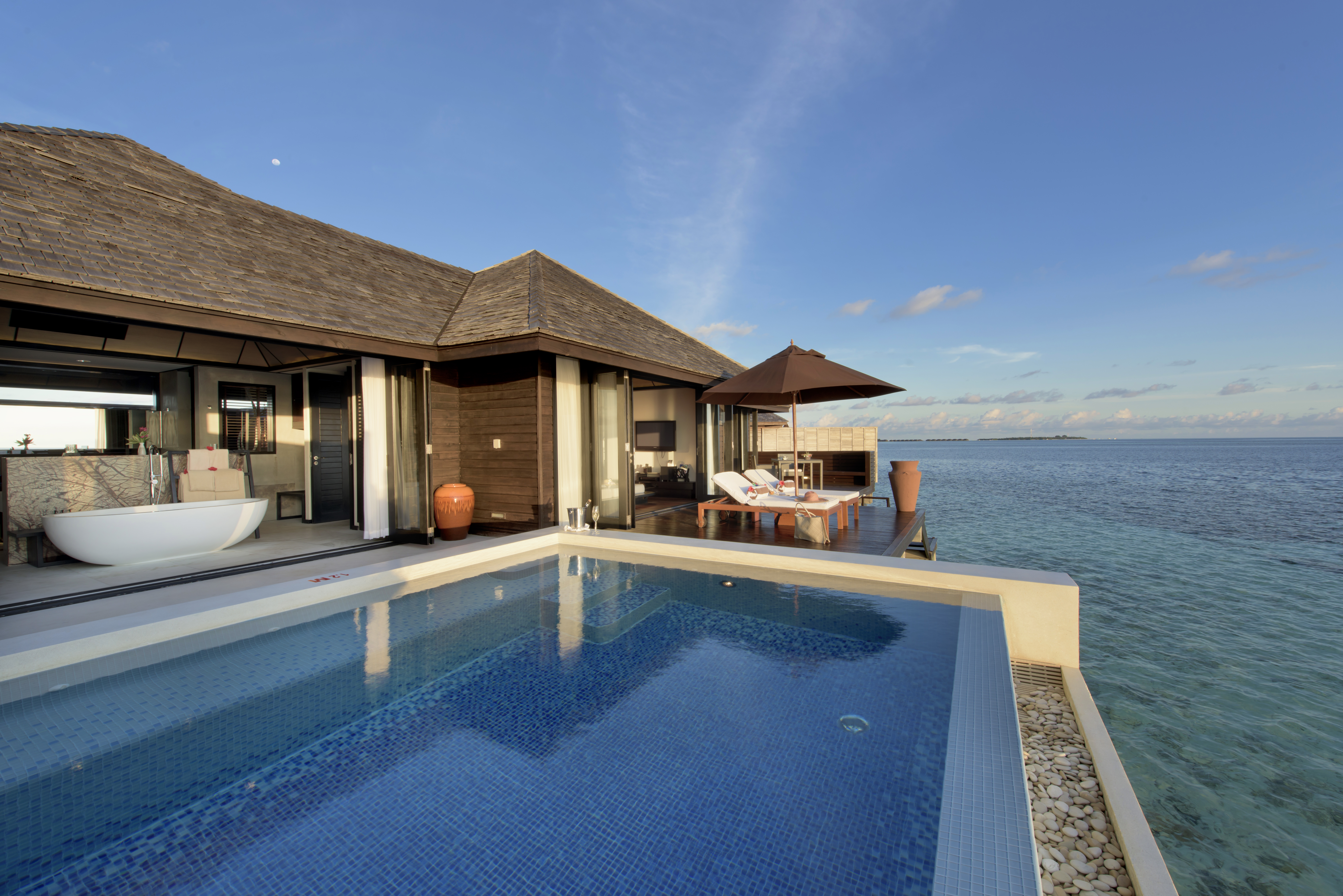 Lily Beach Resort & Spa 25