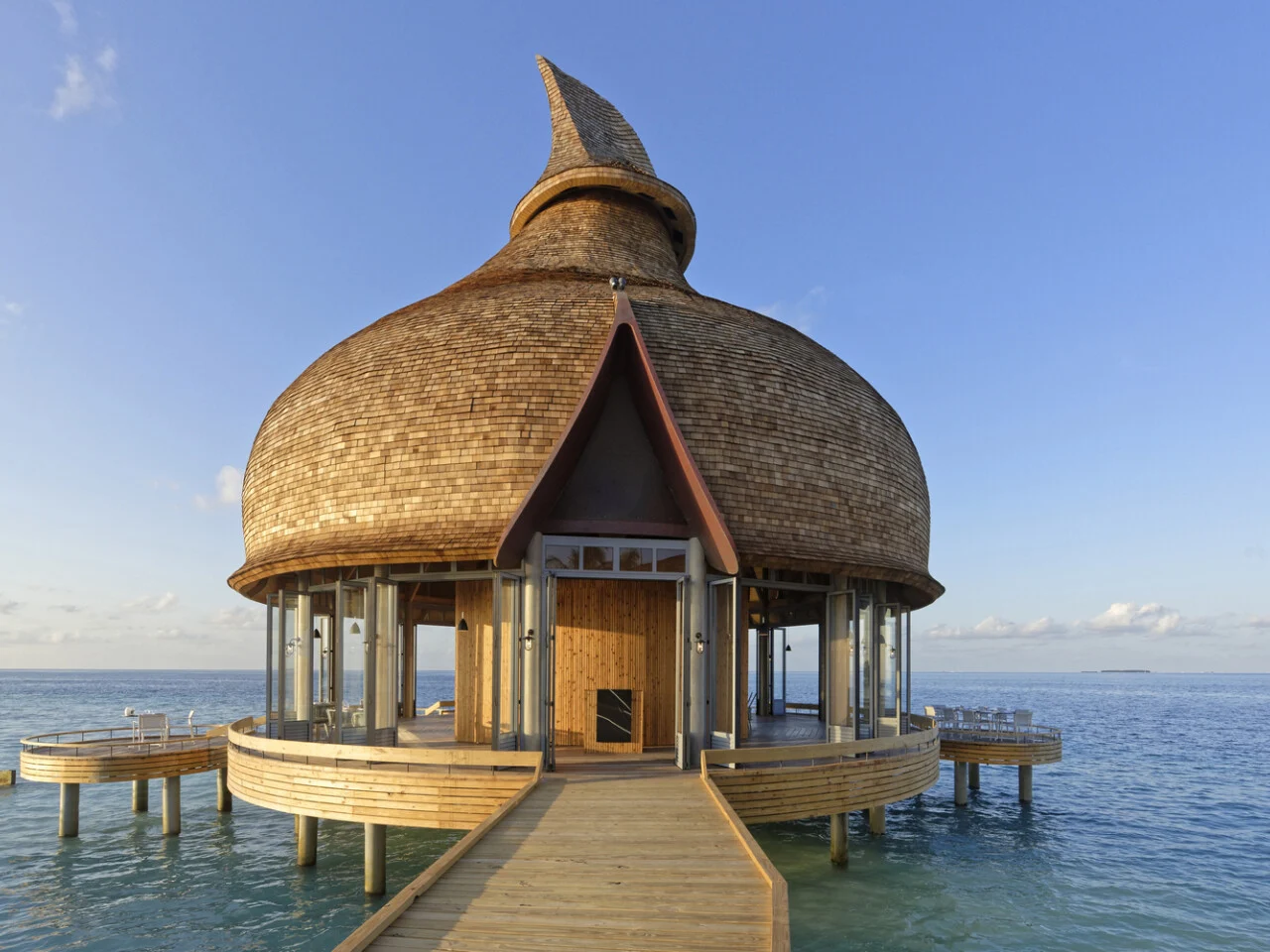 Outrigger Maldives Maafushivaru Resort 4