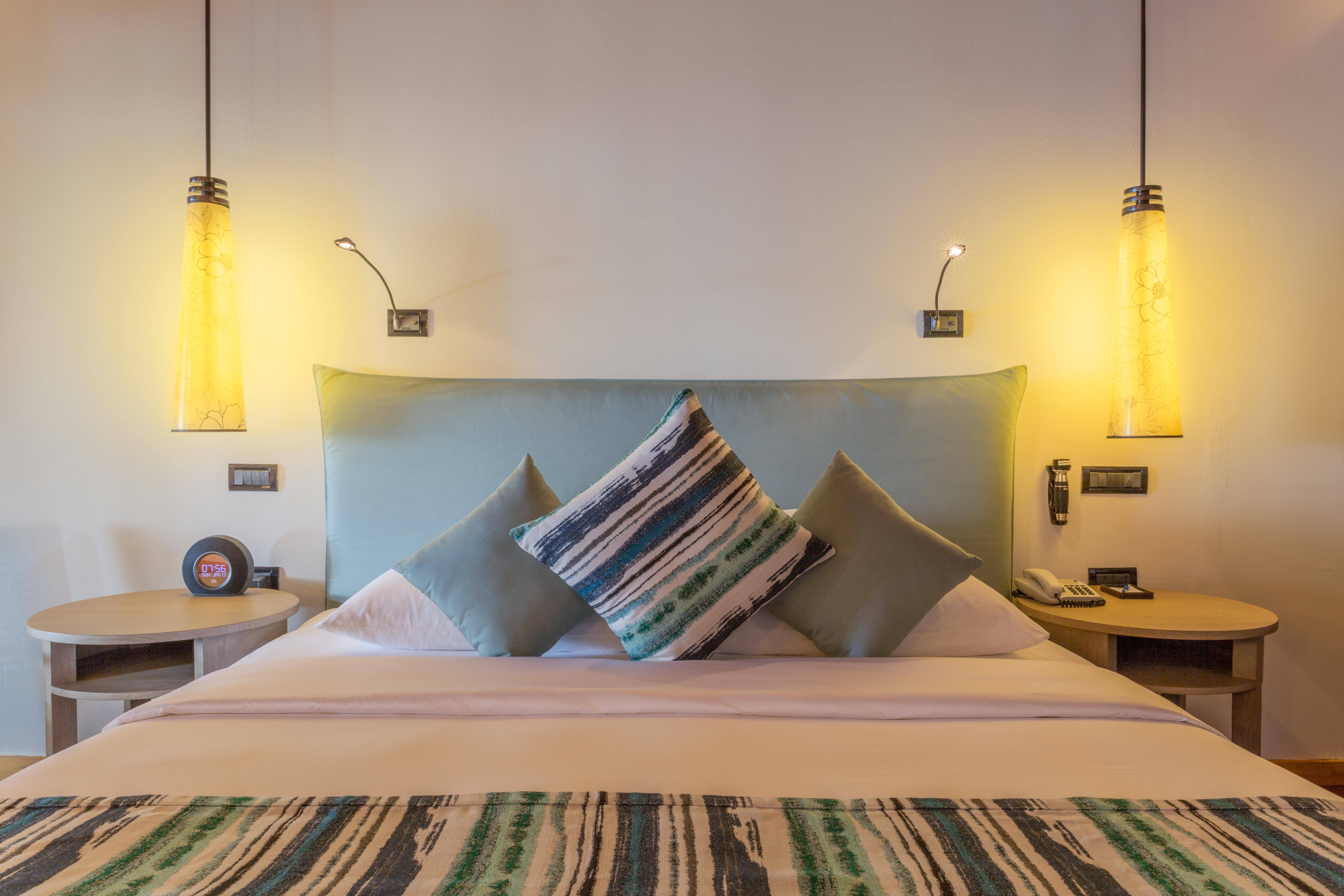 Vilamendhoo Island Resort & Spa 20