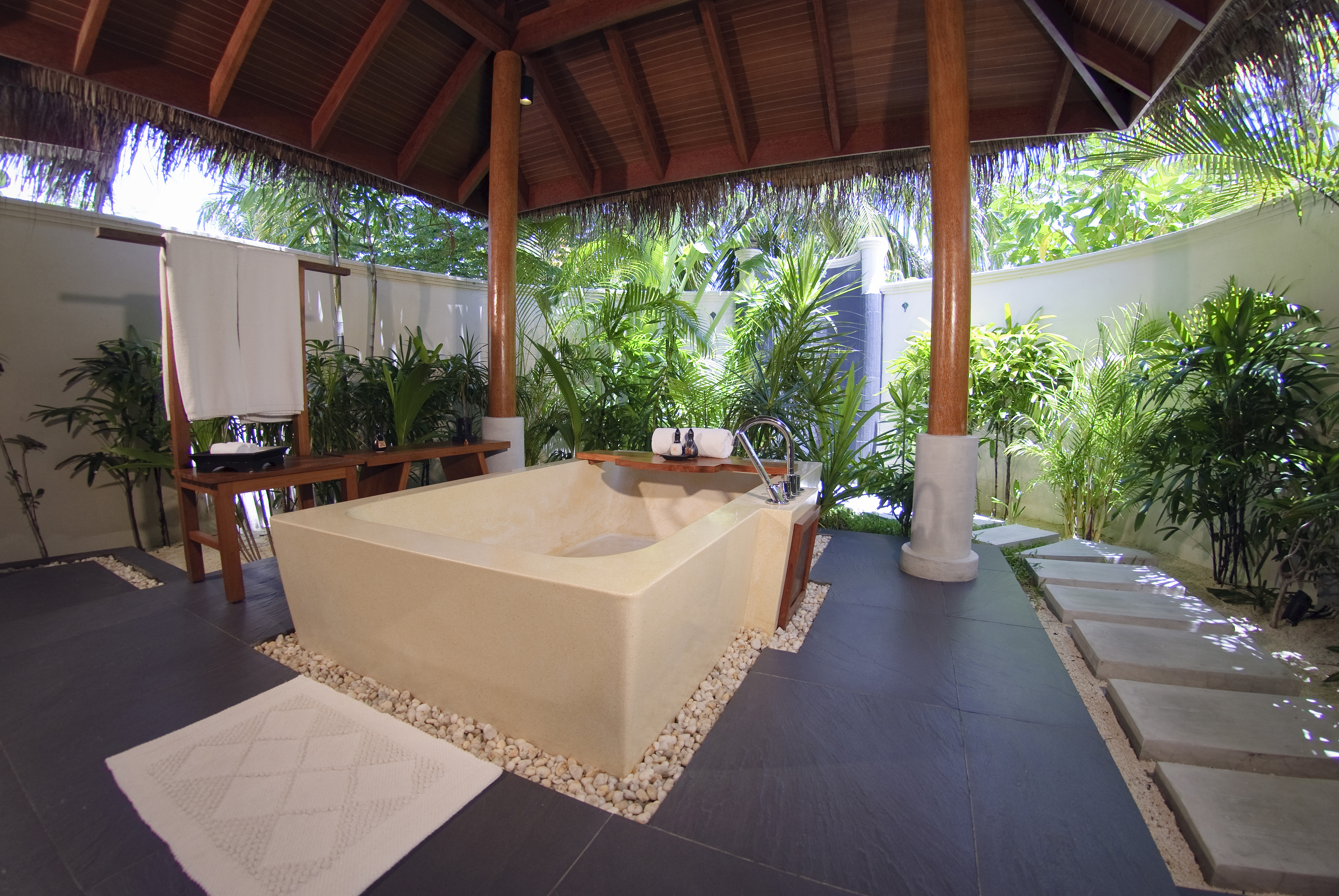 Anantara Dhigu Maldives Resort 12