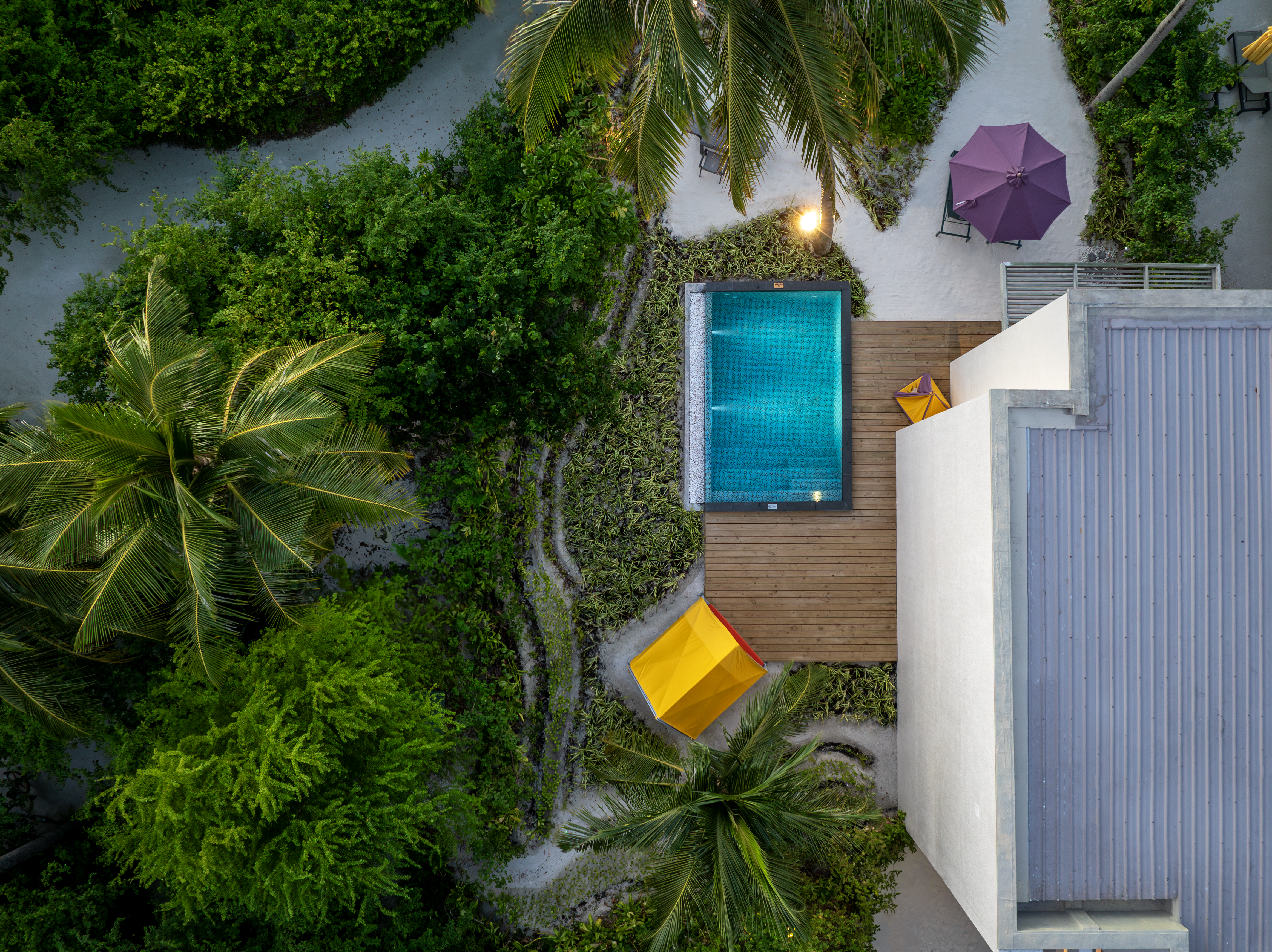 Hard Rock Hotel Maldives 23