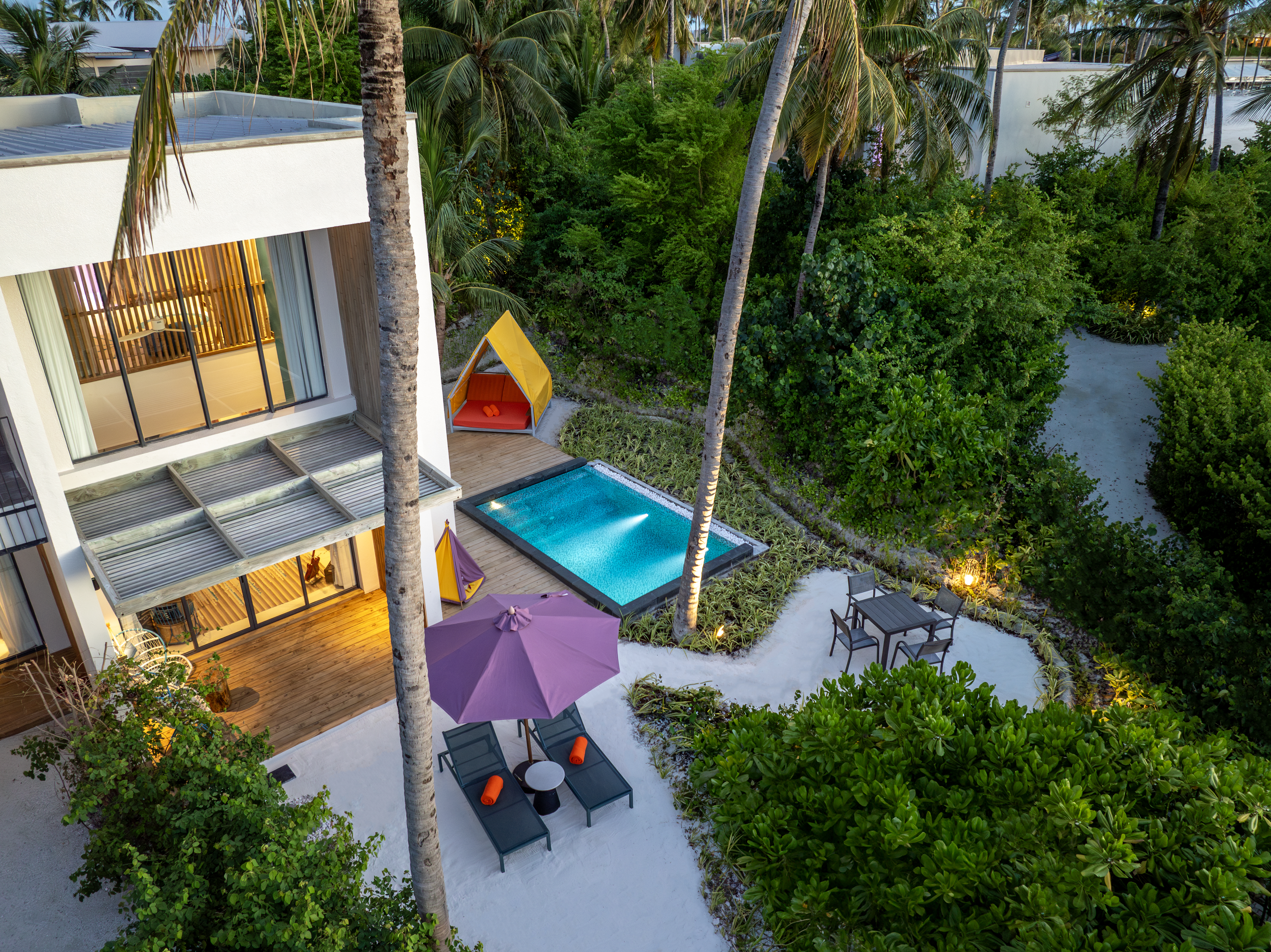 Hard Rock Hotel Maldives 37
